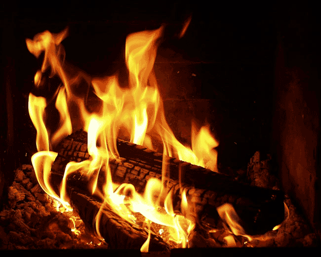 J'adore m'assoir devant un feu...